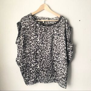 Joie leopard print 100% silk oversized boxy pullover blouse animal print